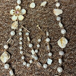 Mother of pearl blossom three-piece gift set